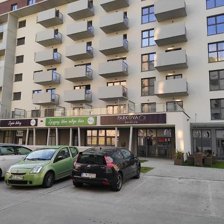 Appartement Apartament Parkowy à Rzeszów Extérieur photo